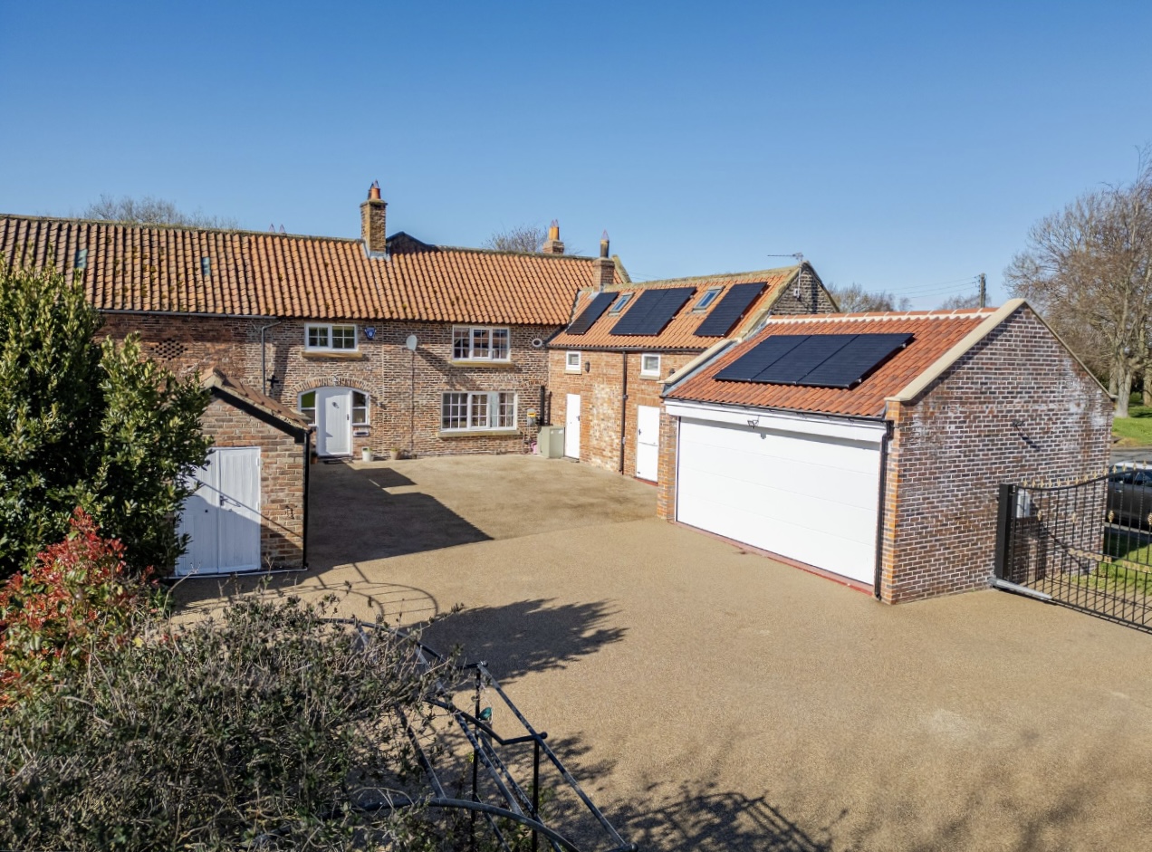 Tame Bridge Farm House, Tame Bridge, TS9 5LF